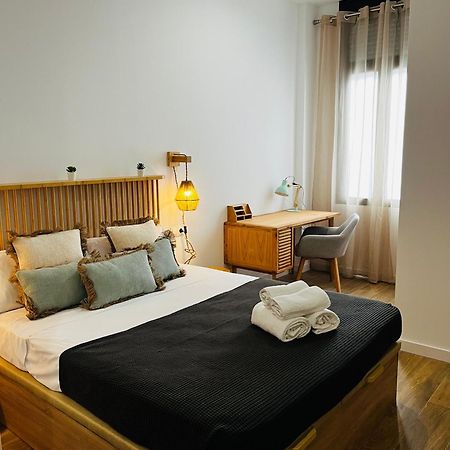 Travel Habitat Mediterranean Suites Valensiya Dış mekan fotoğraf