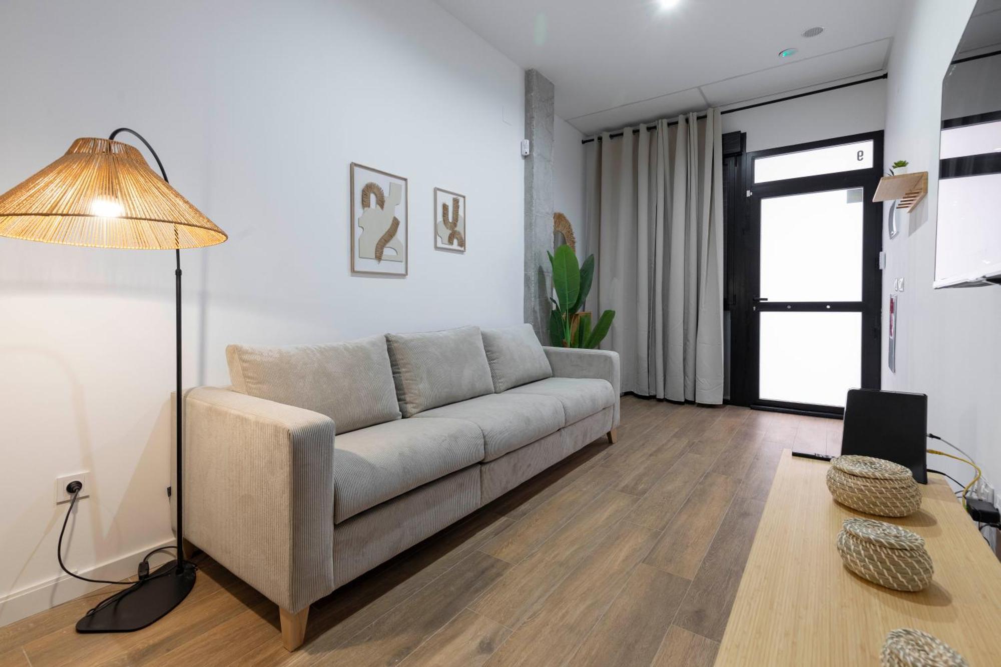 Travel Habitat Mediterranean Suites Valensiya Dış mekan fotoğraf