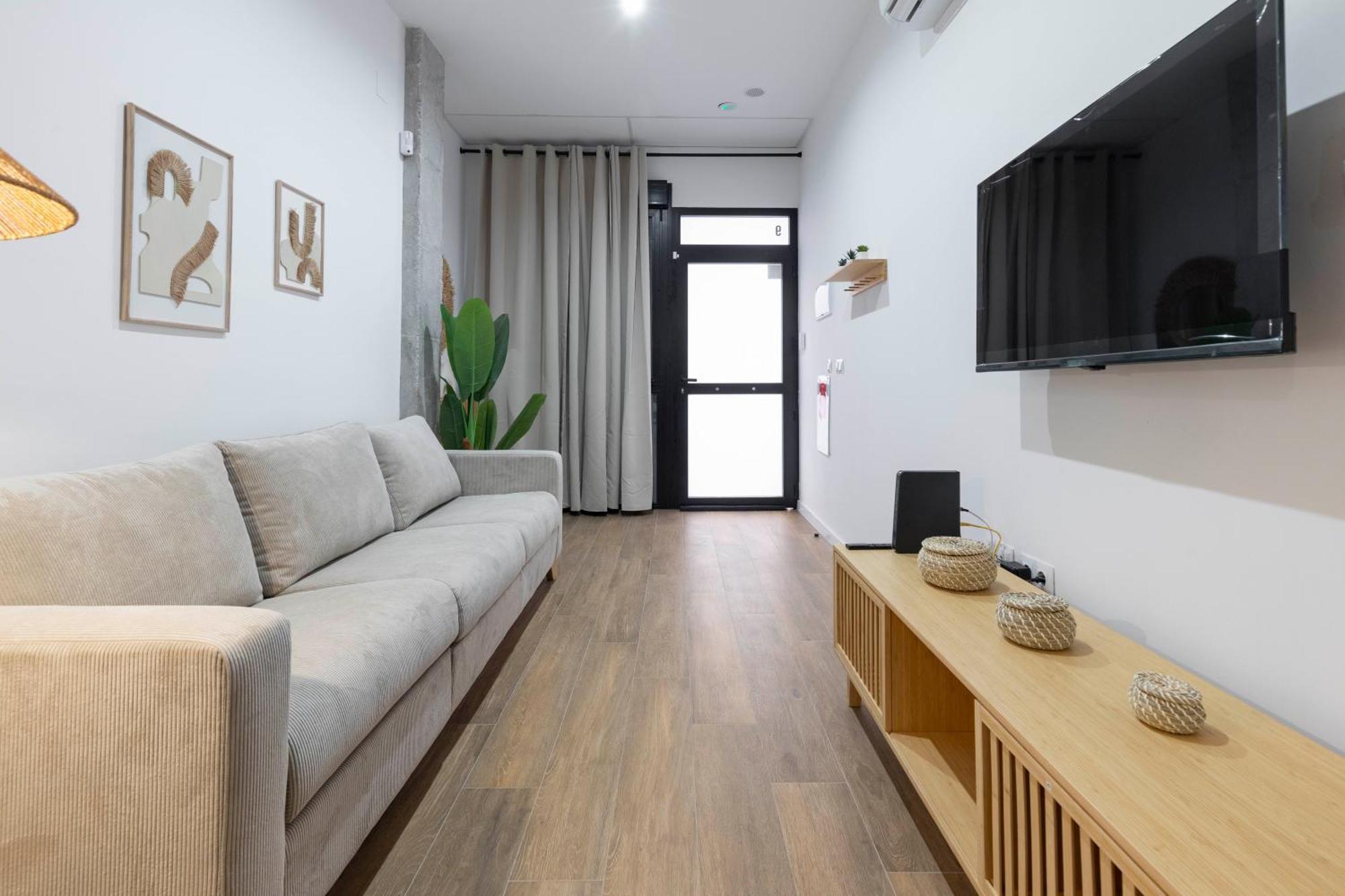 Travel Habitat Mediterranean Suites Valensiya Dış mekan fotoğraf