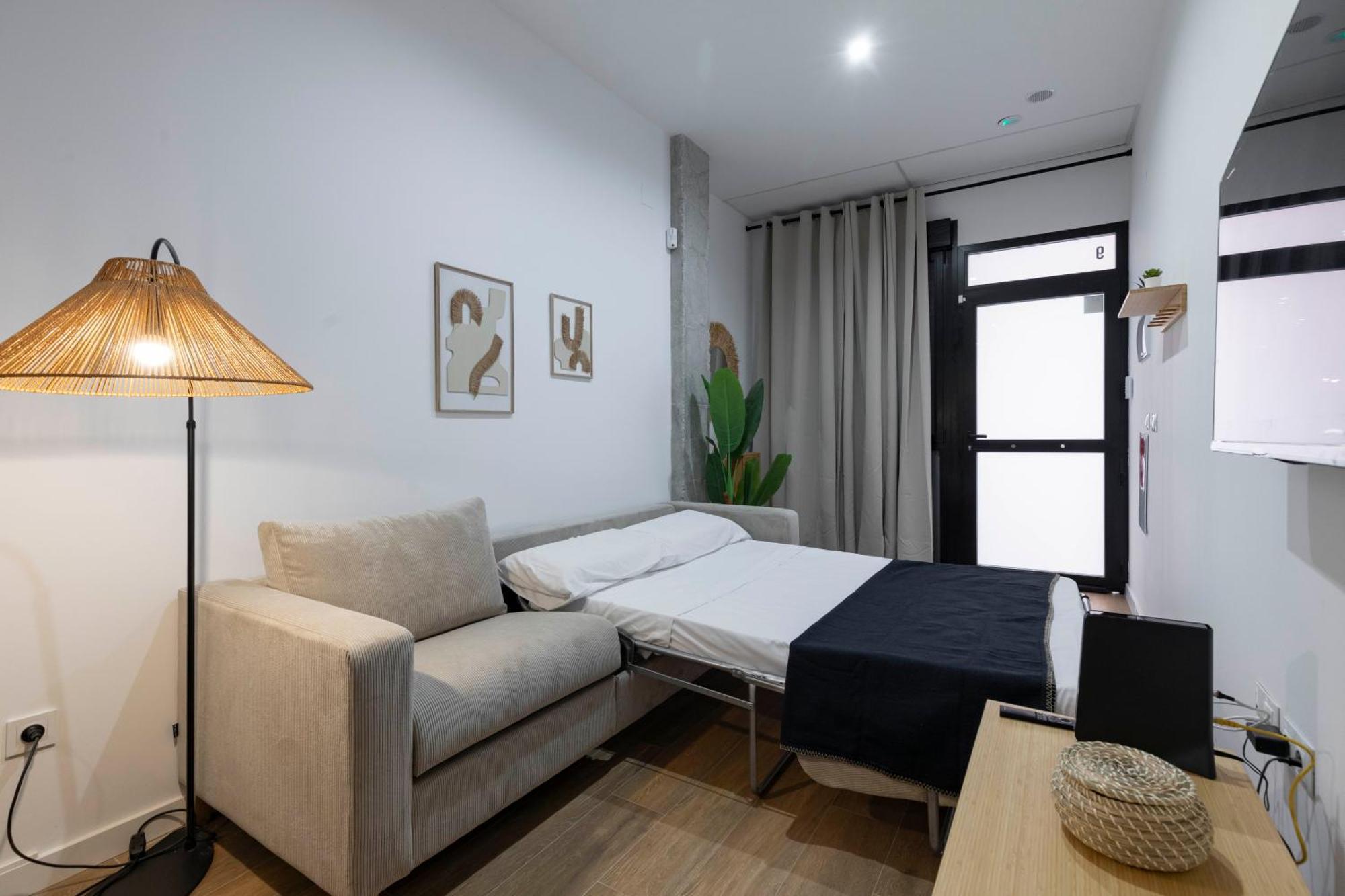 Travel Habitat Mediterranean Suites Valensiya Dış mekan fotoğraf
