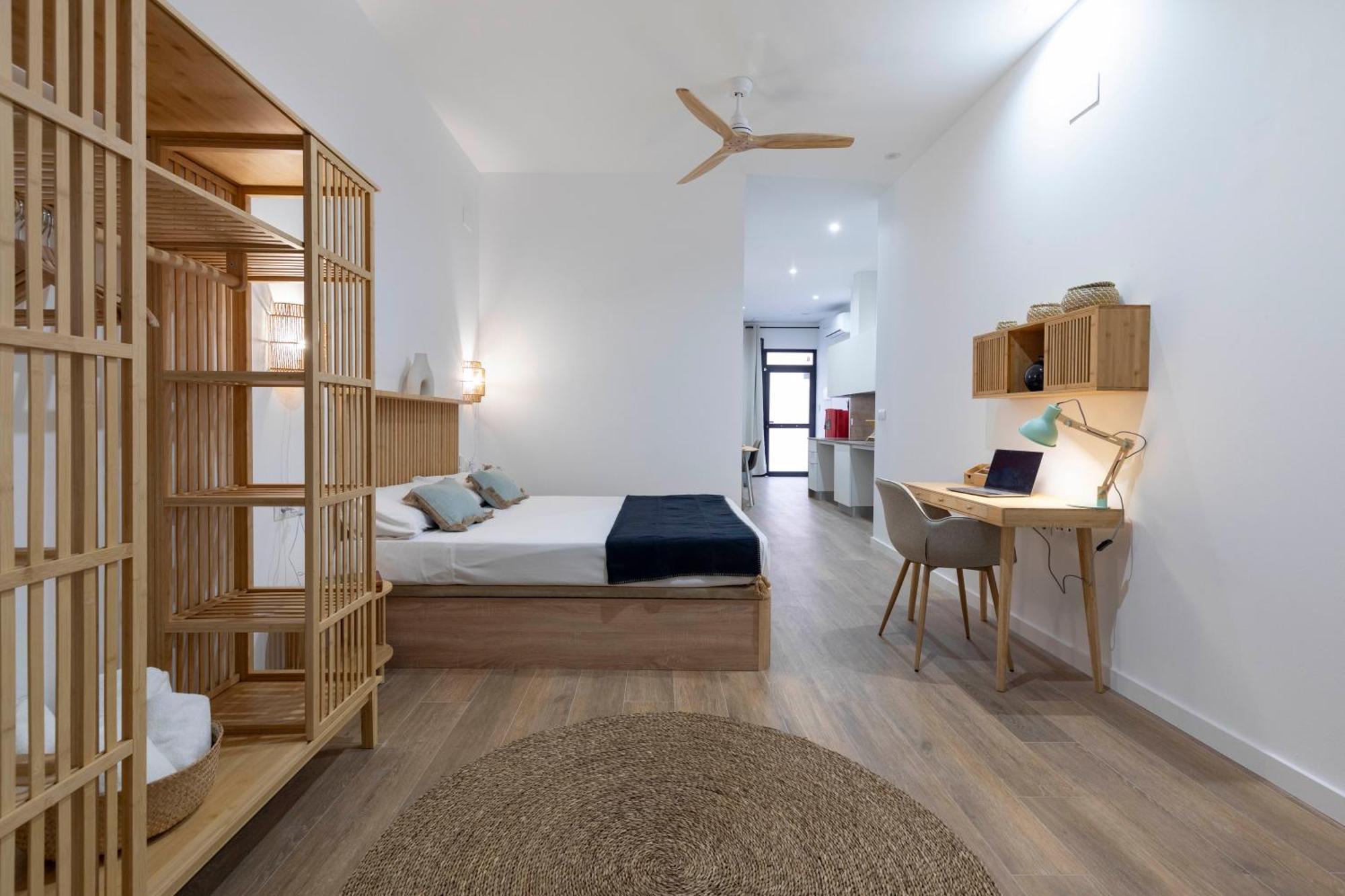 Travel Habitat Mediterranean Suites Valensiya Dış mekan fotoğraf