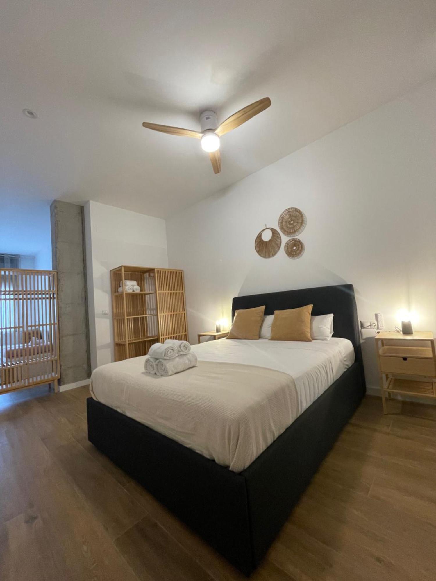 Travel Habitat Mediterranean Suites Valensiya Dış mekan fotoğraf