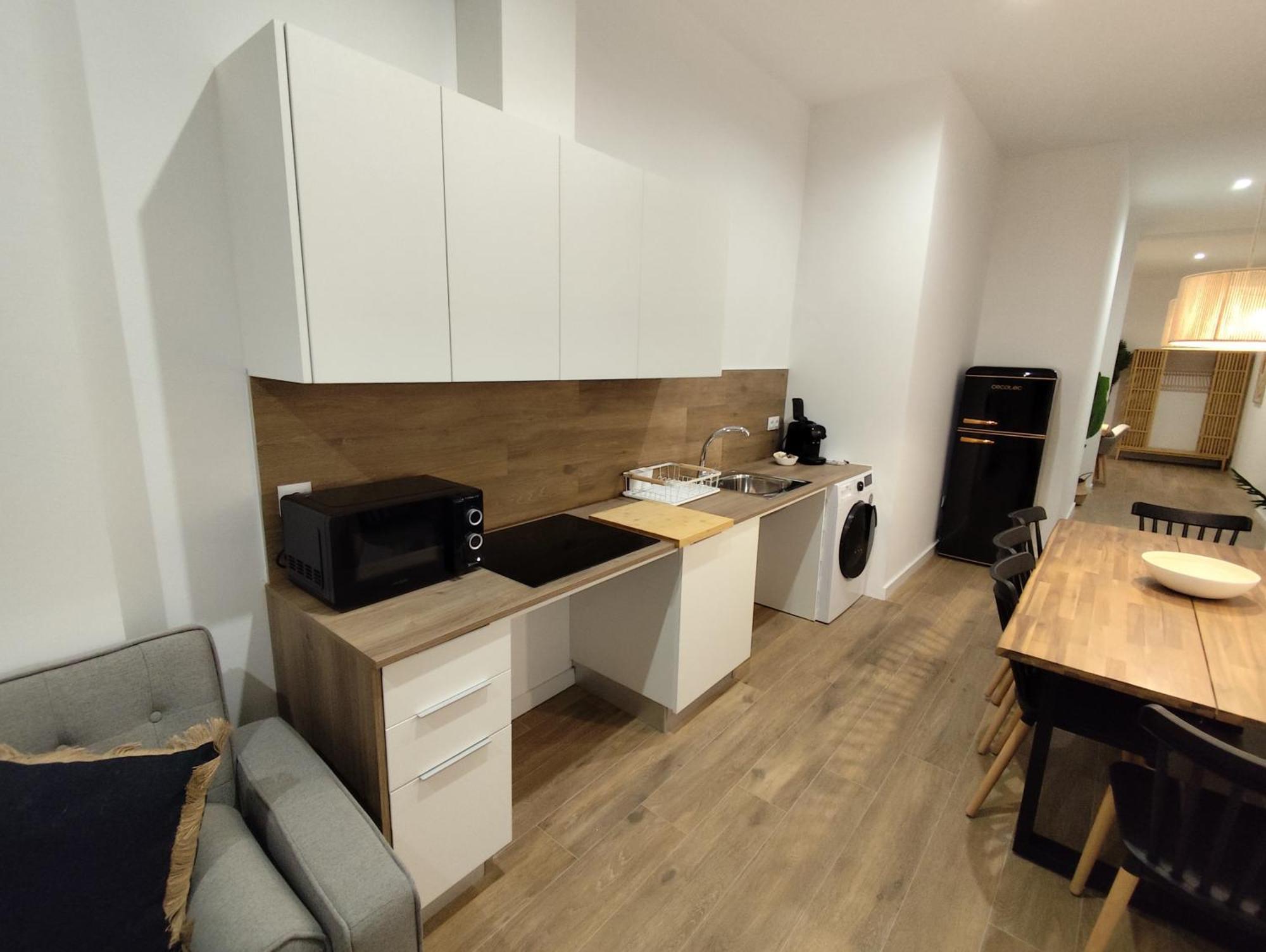 Travel Habitat Mediterranean Suites Valensiya Oda fotoğraf
