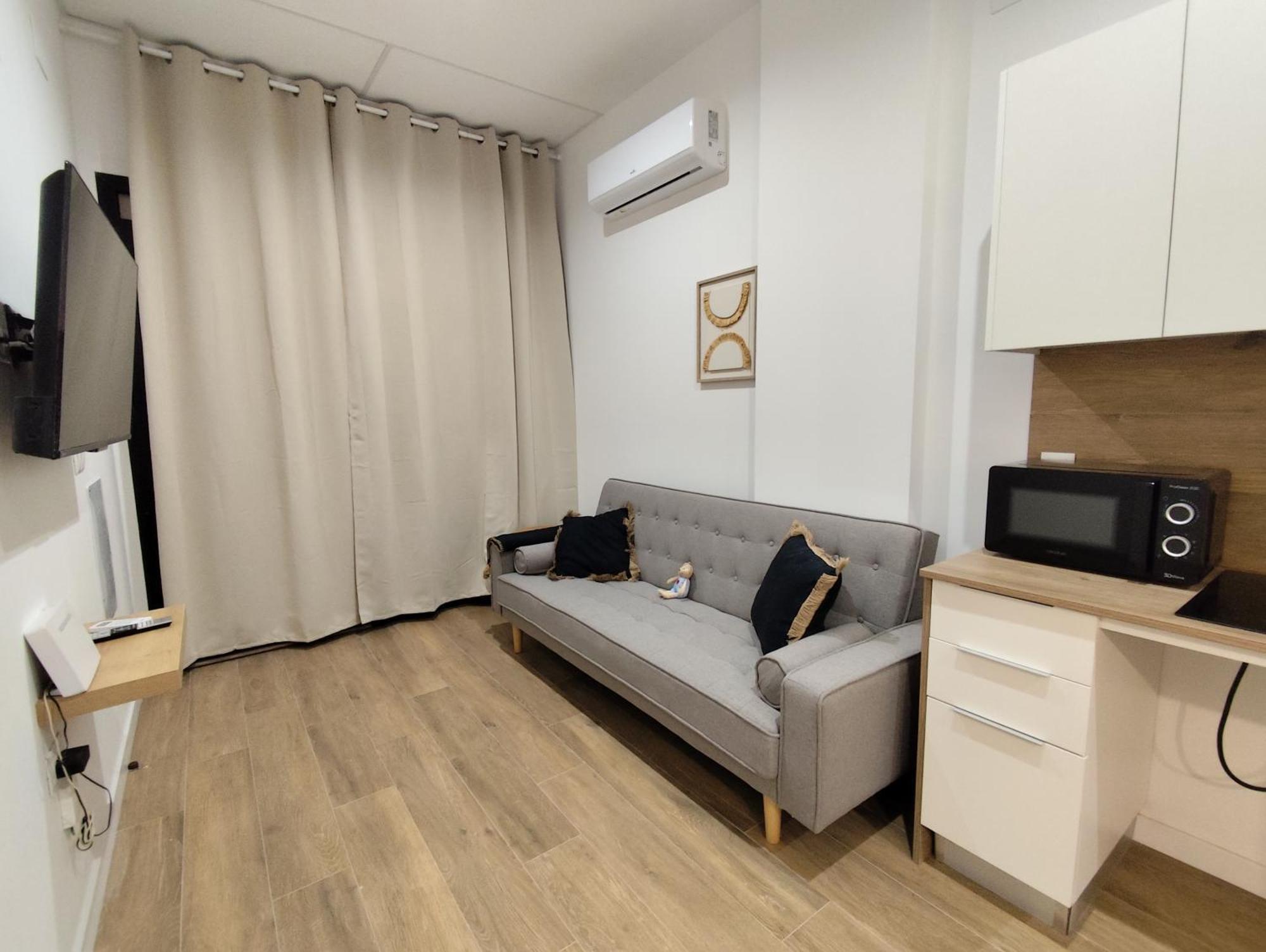 Travel Habitat Mediterranean Suites Valensiya Oda fotoğraf